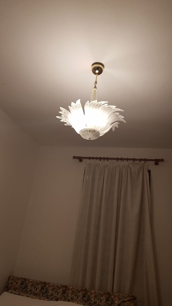 Venetian Style Triple Room, Garden View 8