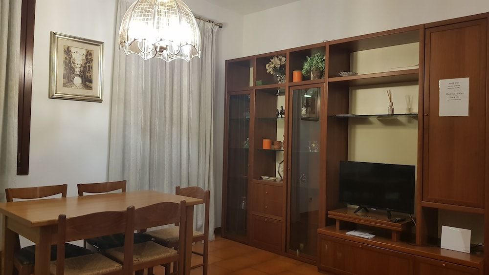 Venetian Style Apartment, 2 Bedrooms 22