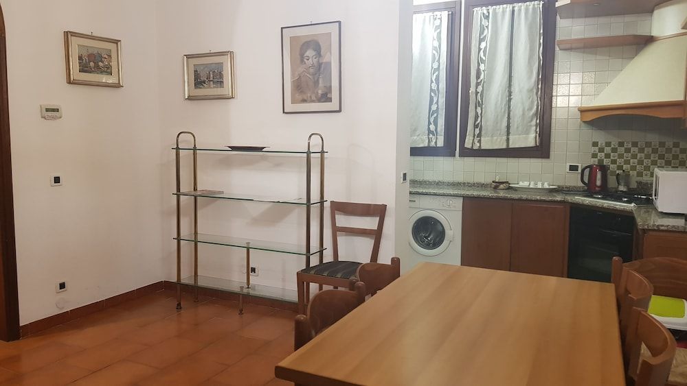 Venetian Style Apartment, 2 Bedrooms 21