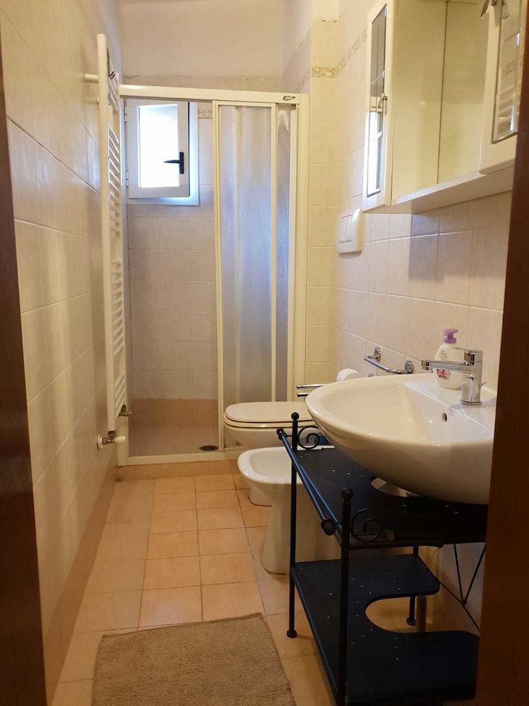 Casa Di Adel Triple Room, Shared Bathroom 8