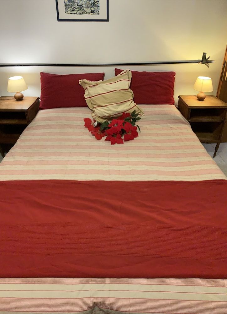 undefined Admiral Home 9