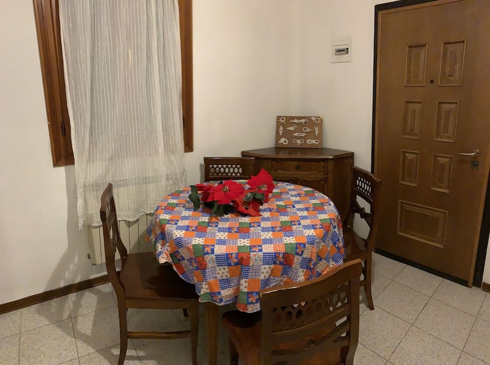 undefined Admiral Home 3