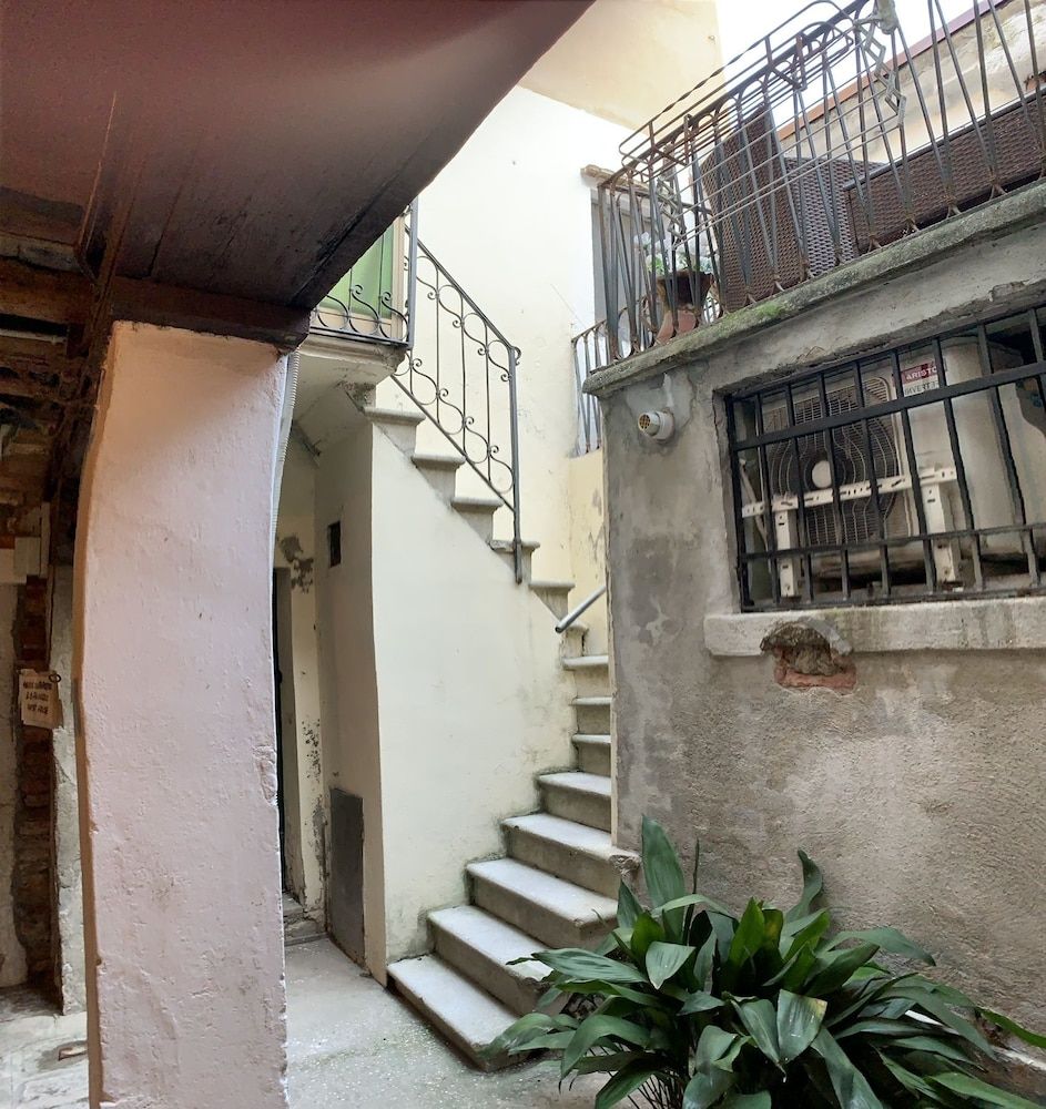 undefined Royal Guest House Venice 8