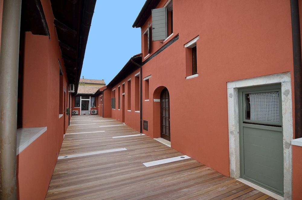 undefined Blue Lagoon