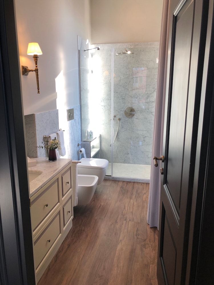 Palazzetto Foscari Deluxe Suite, Canal View 5