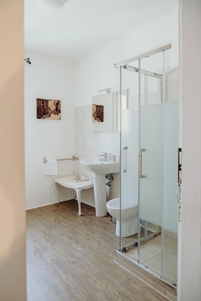 Palazzetto Barnaba Deluxe Double or Twin Room 4