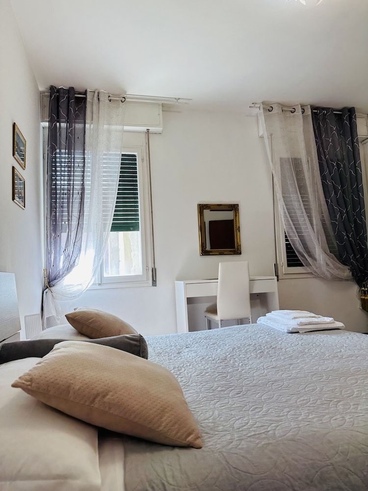 La Dogaressa Guest House Superior Room 11