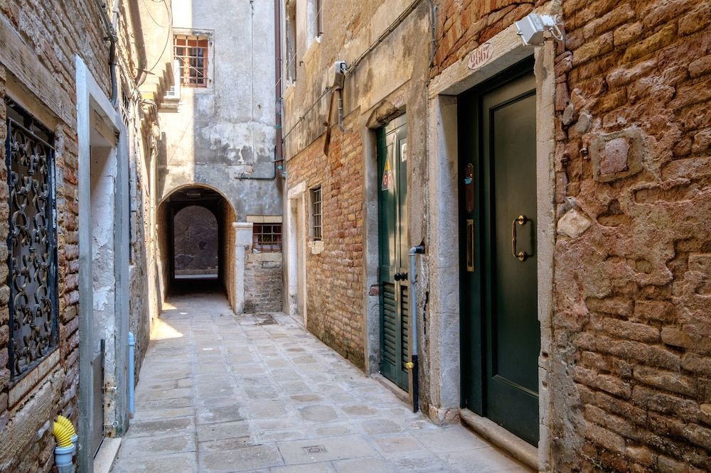 undefined Ai Turchesi 3