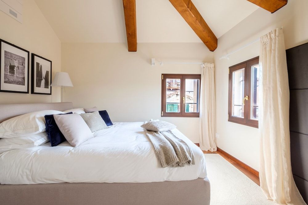 Palazzo Ca' Moro apartments Superior Apartment, 2 Bedrooms 4