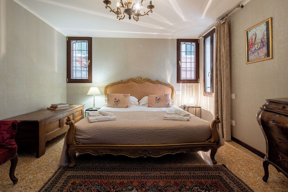 Palazzo Ca' Moro apartments Superior Apartment, 1 Bedroom