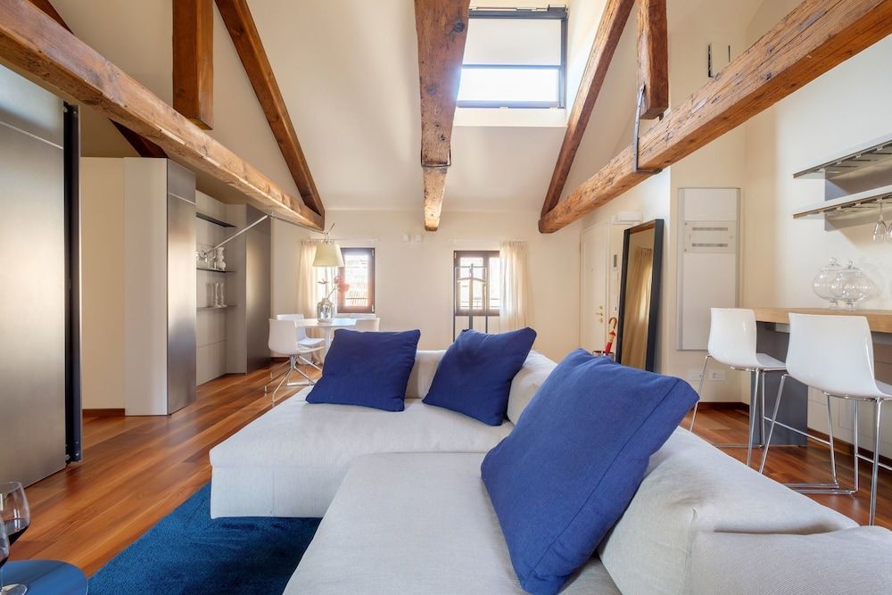 Palazzo Ca' Moro apartments Superior Apartment, 2 Bedrooms 2