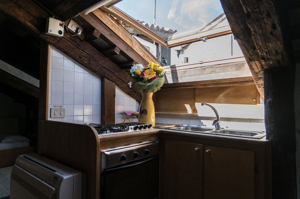 undefined Altana Studio 7