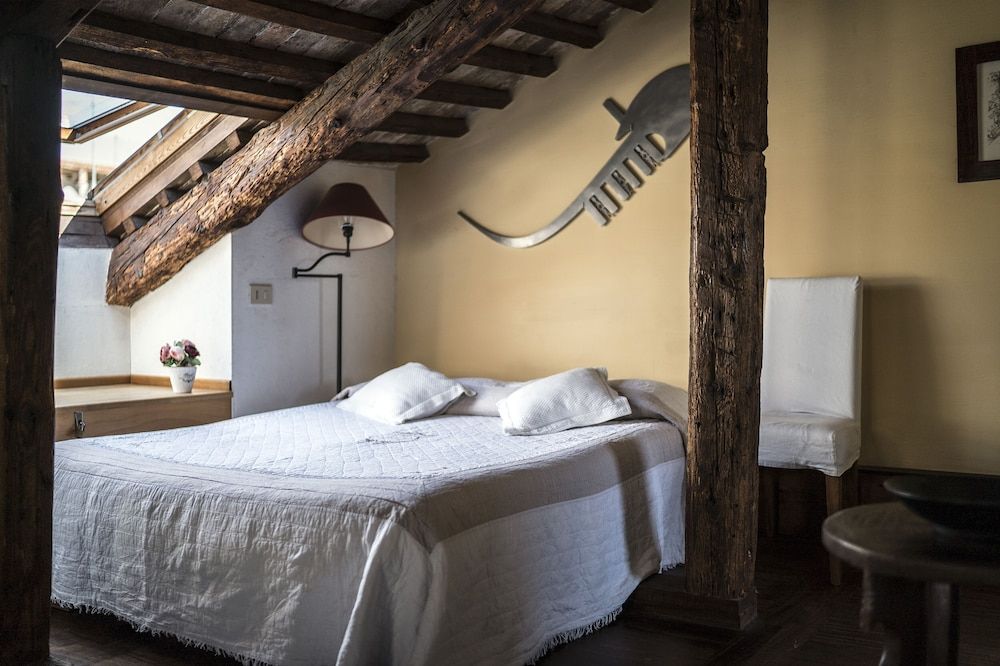 undefined Altana Studio 6