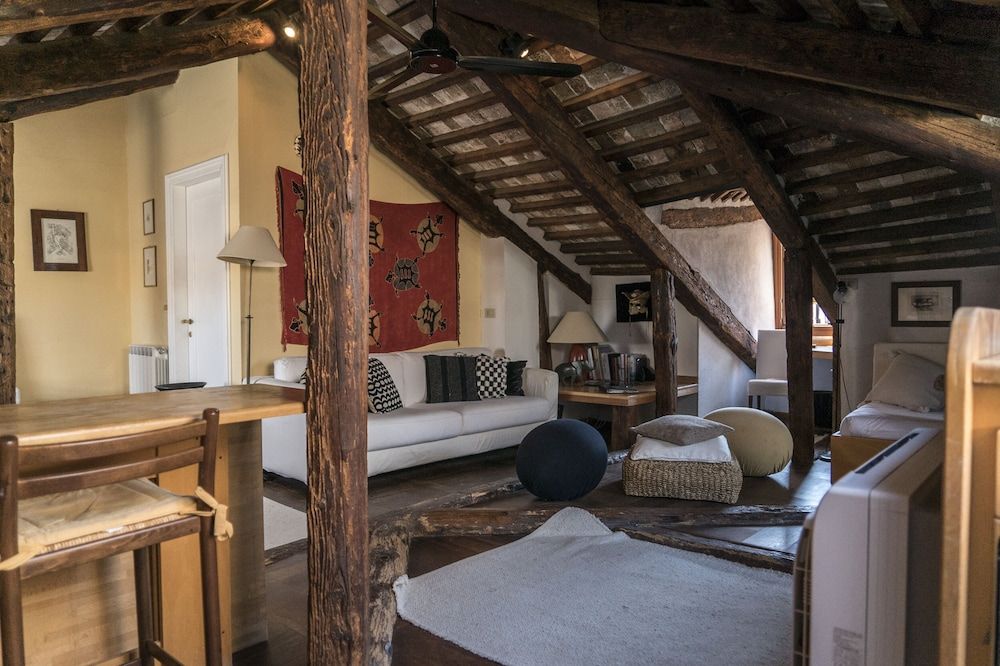 Altana Studio Apartment, Terrace 8