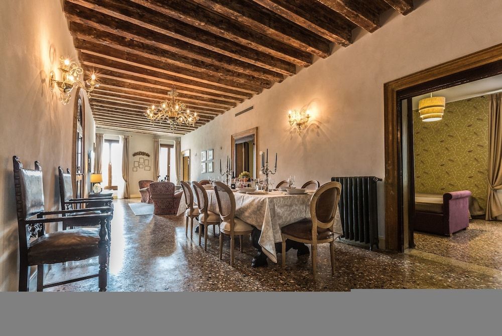 undefined Palazzina Canal