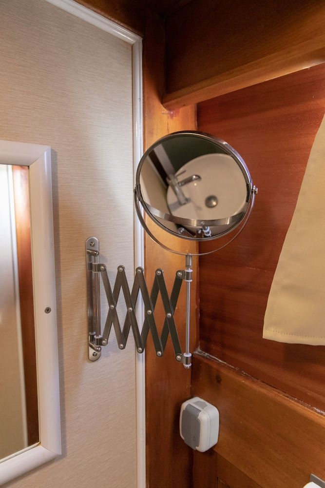 Venezia Boat San Marco Twin Room 7