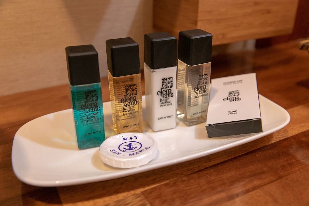 Venezia Boat San Marco Twin Room 8