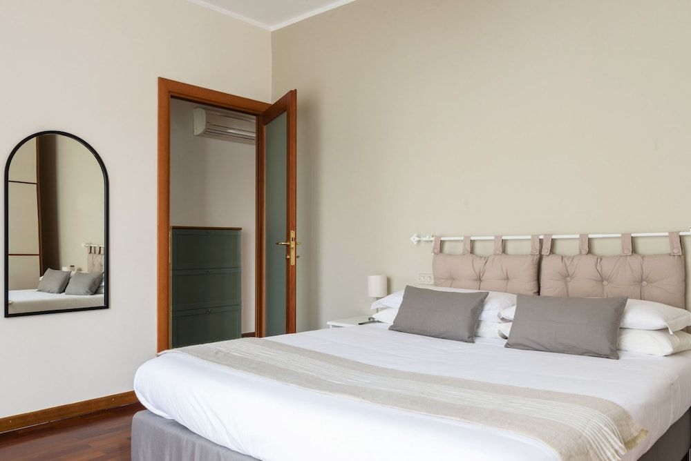 undefined Home at Hotel Reina 3