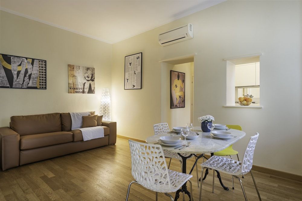 undefined Porta Venezia - Rentclass Catone 8