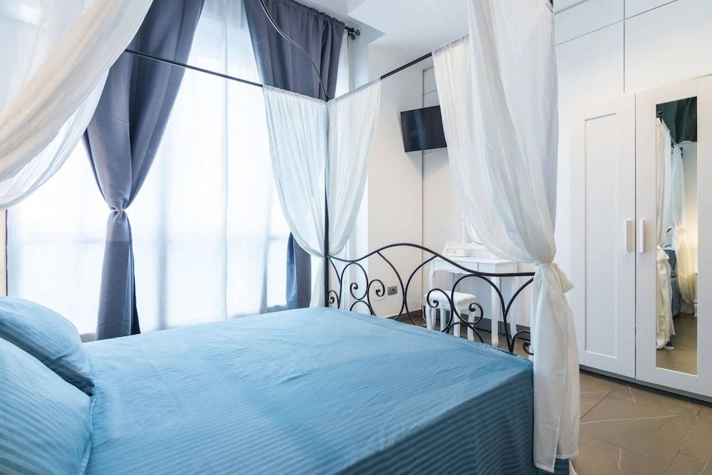 undefined Luxury 5 Bedrooms In The Heart of Milan 6