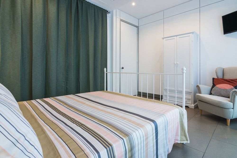 Luxury 5 Bedrooms In The Heart of Milan Apartment, 5 Bedrooms 14