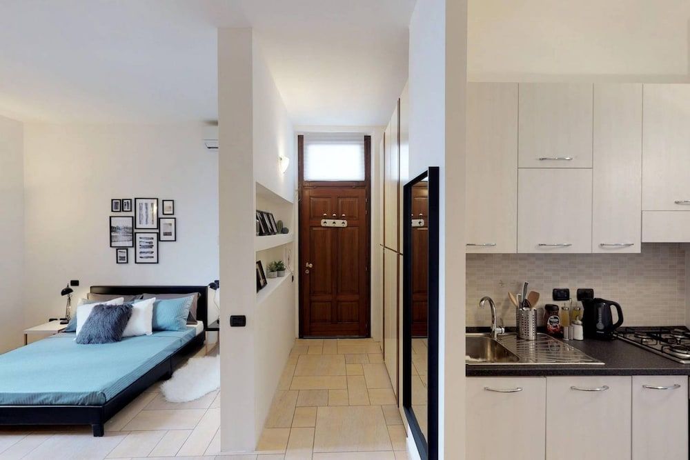 undefined Apartment with Garden near San Siro 9