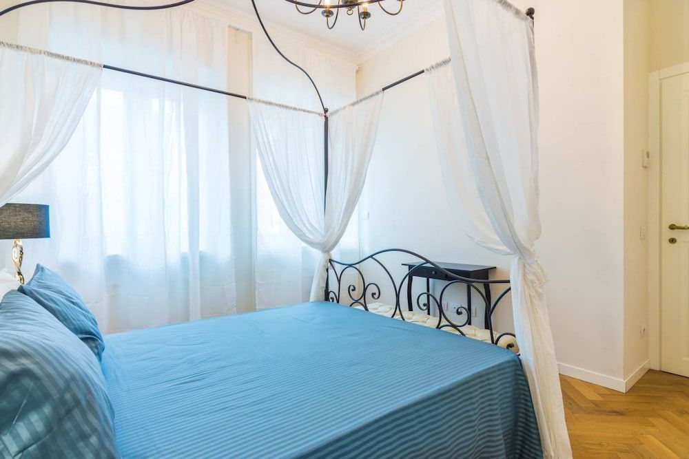 undefined Luxury 3 Bedrooms Near Duomo 5