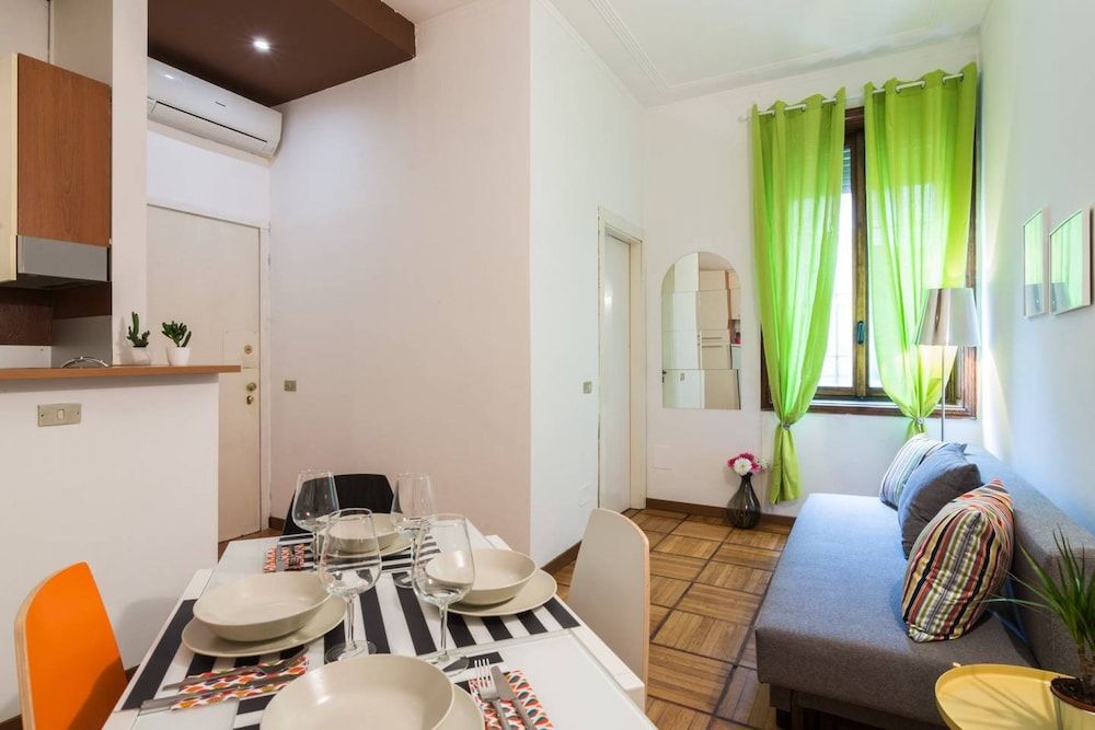 undefined Apartment Duomo - Near Piazza del Duomo 7