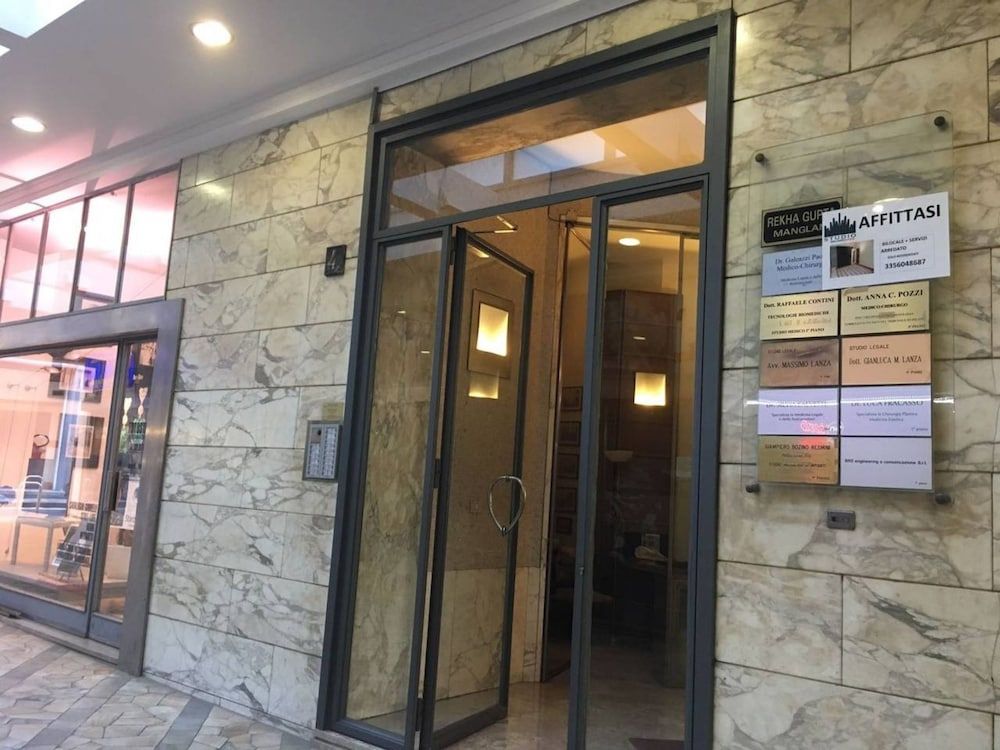 undefined Apartment Duomo - Near Piazza del Duomo 2