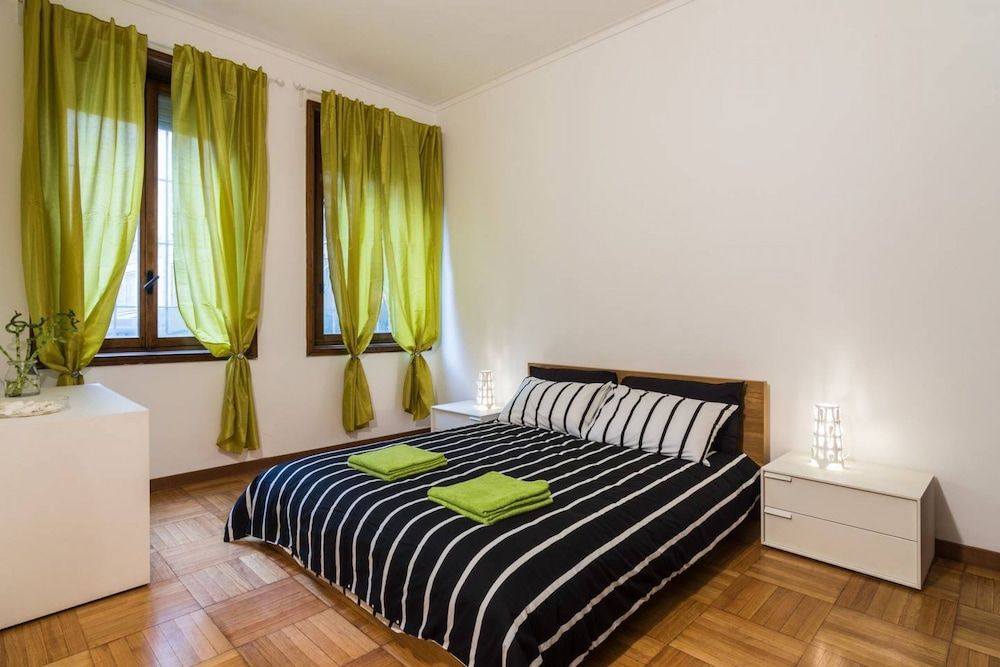 undefined Apartment Duomo - Near Piazza del Duomo