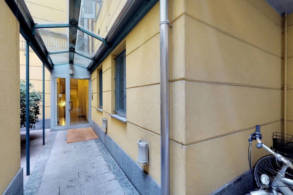 undefined Design Apartment near Duomo Square 2