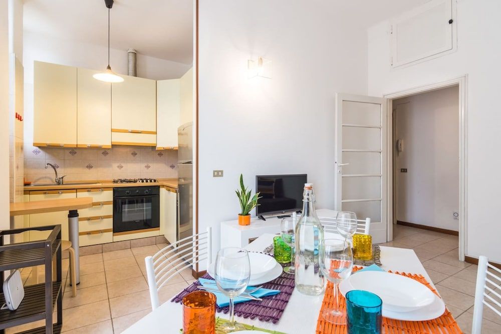 Flat near Central Station Milan City Apartment, 1 Bedroom 2