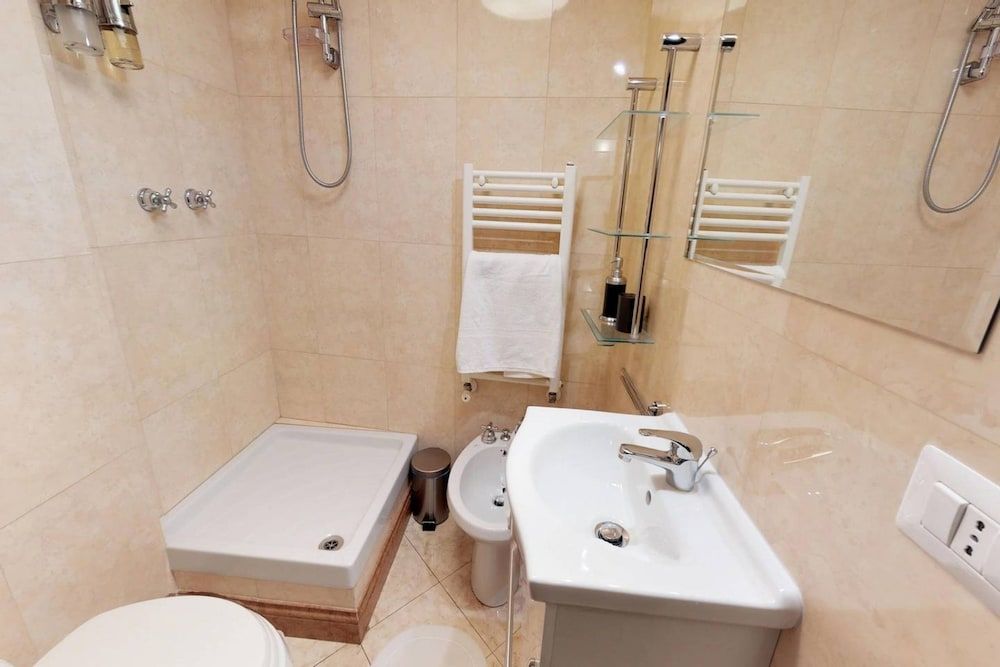 Fashion District Apartment Apartment, 2 Bedrooms 15