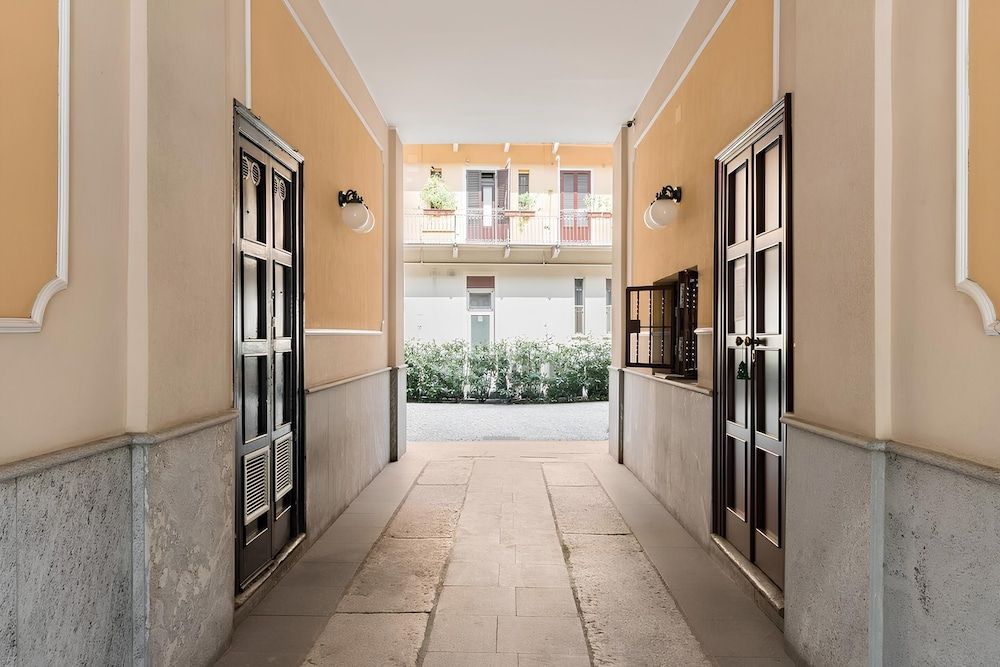 undefined Charming Milanese Apartments 3