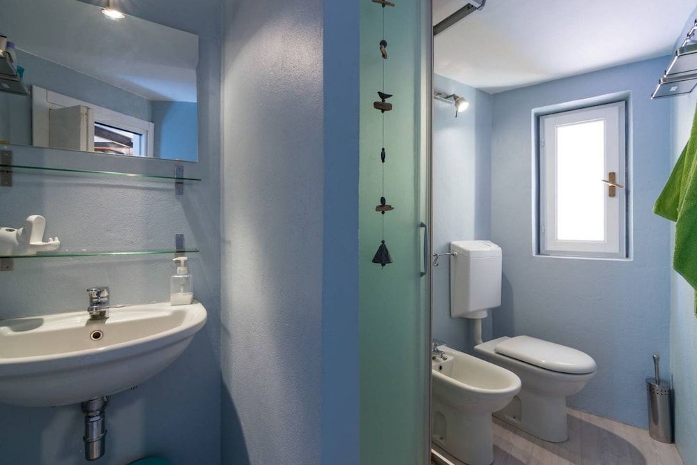 Sweet Home in Center Duplex 10