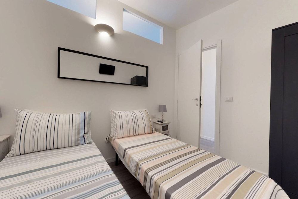 Luxury 2 bedrooms apartment Apartment, 2 Bedrooms 5