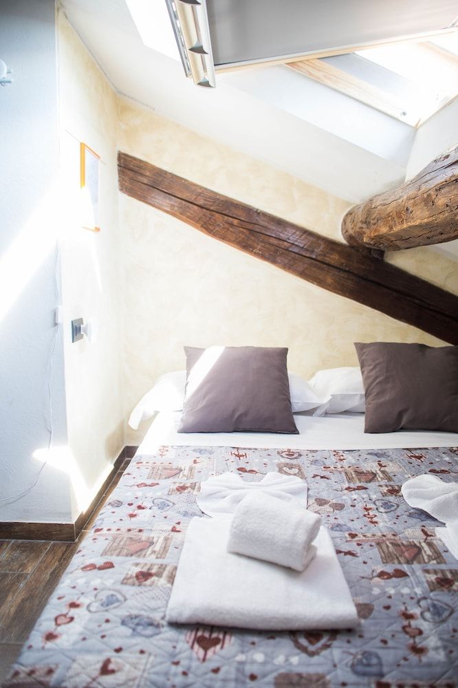 undefined Correggio 5