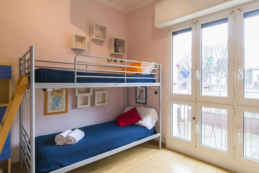 undefined Sesto Calende 4