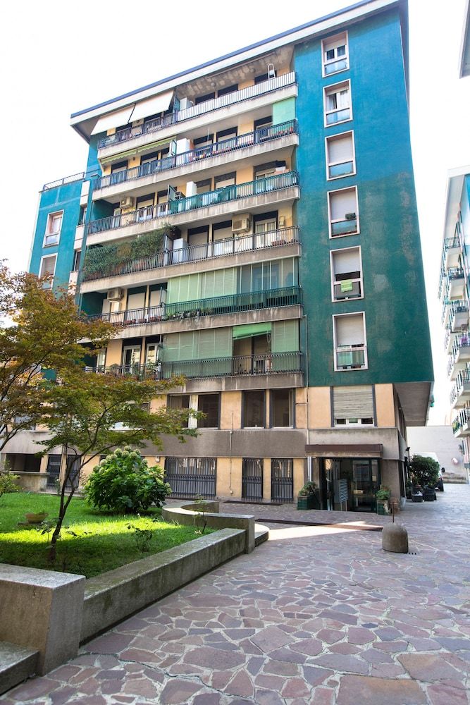 undefined Giambellino 2