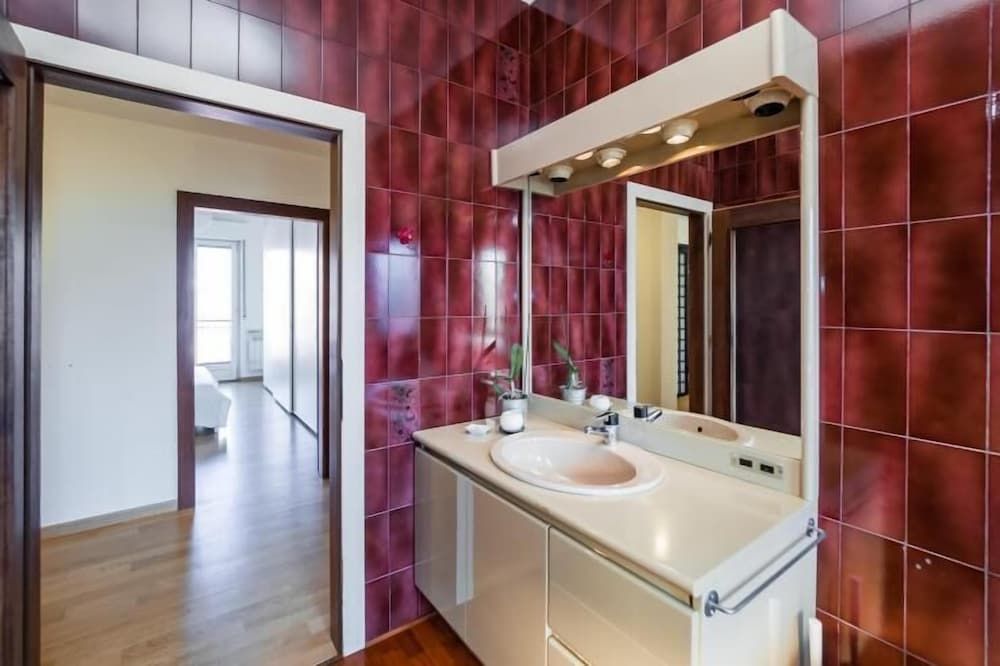 Cuoco Apartment, 2 Bedrooms 6