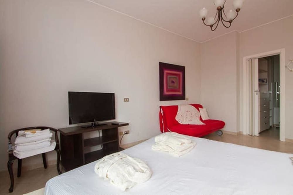 undefined Angelica House 6