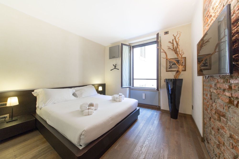 undefined Suitelowcost Corso Venezia 4