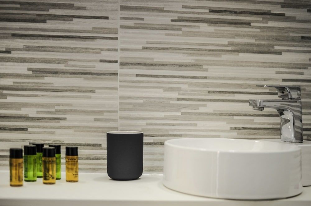 At Home Heart of Milan - Bright City Apartment, 2 Bedrooms 14