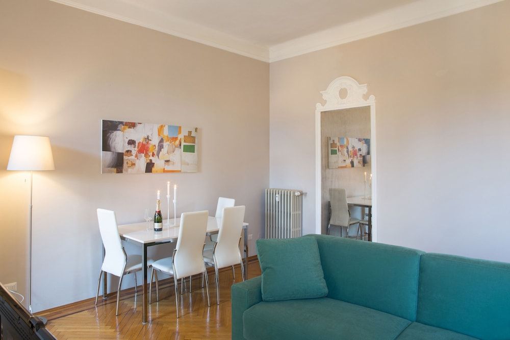 undefined Suitelowcost Spiga 8