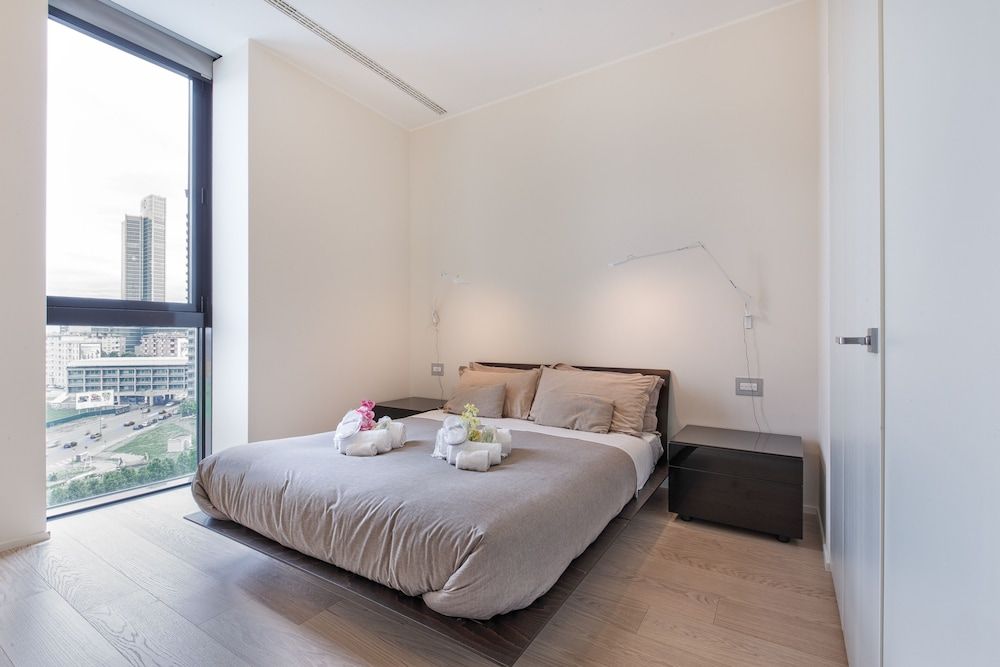 undefined Suitelowcost Solaria 6 pax