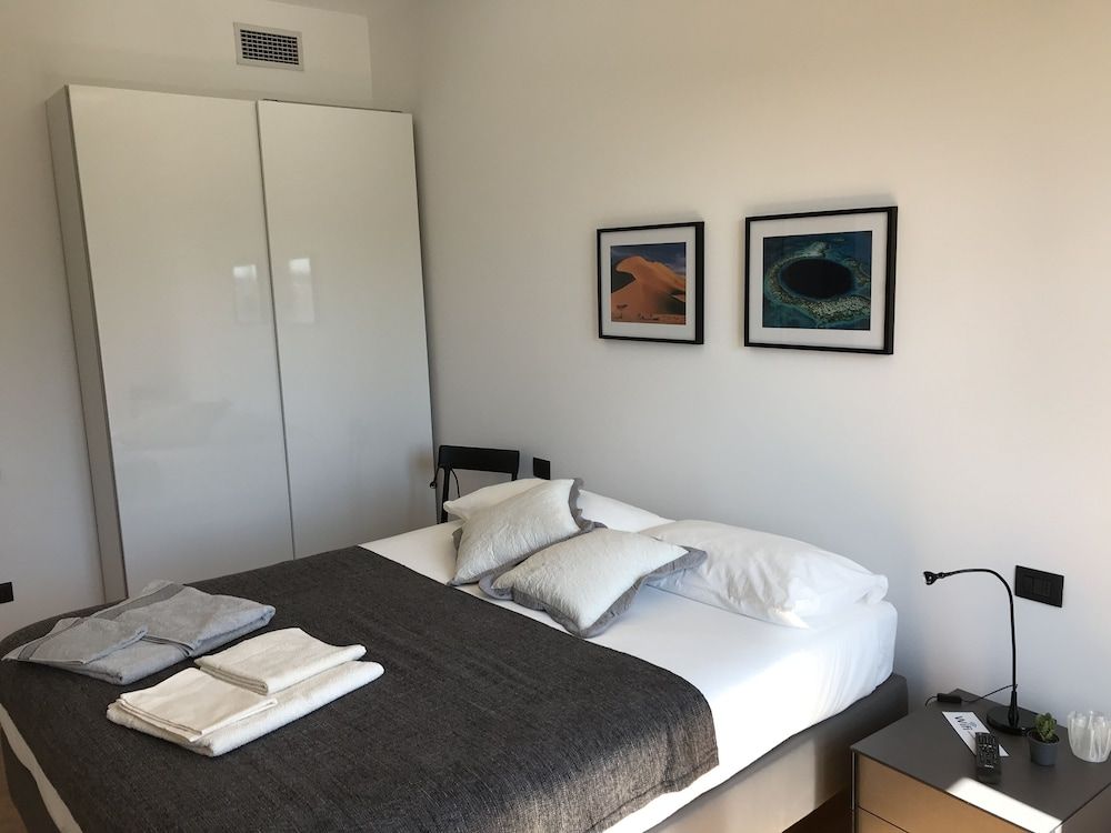 undefined Feel at Home Apartments & Rooms 7