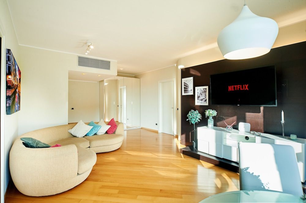 undefined YouinMilano 5