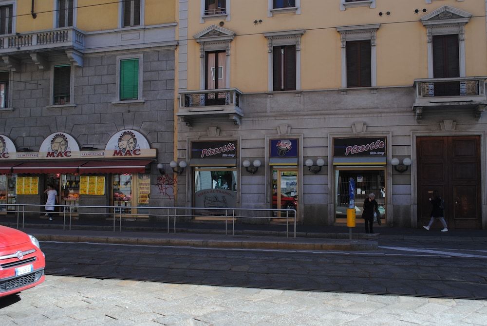 undefined Bnbook – Milano Famagosta Flat 3