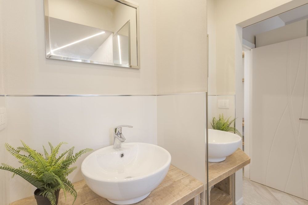 Typical Milanese Flat Design Studio, Non Smoking, Courtyard Area 13