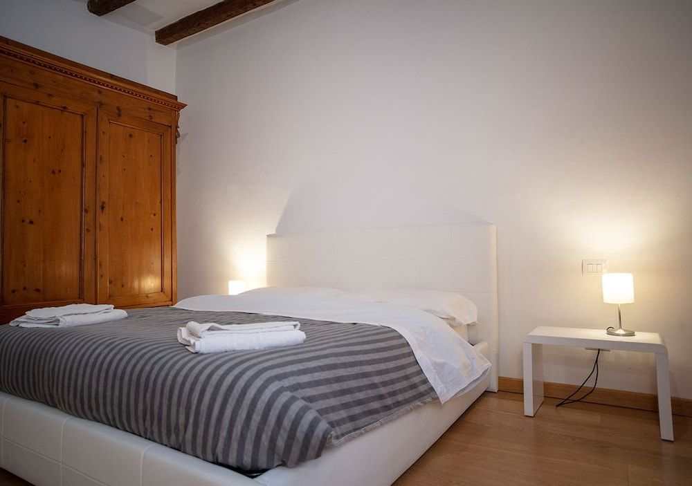 undefined Isola apartment 5